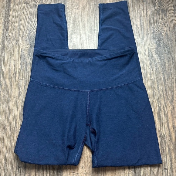 New Balance Deep Blue Leggings - Picture 5 of 5